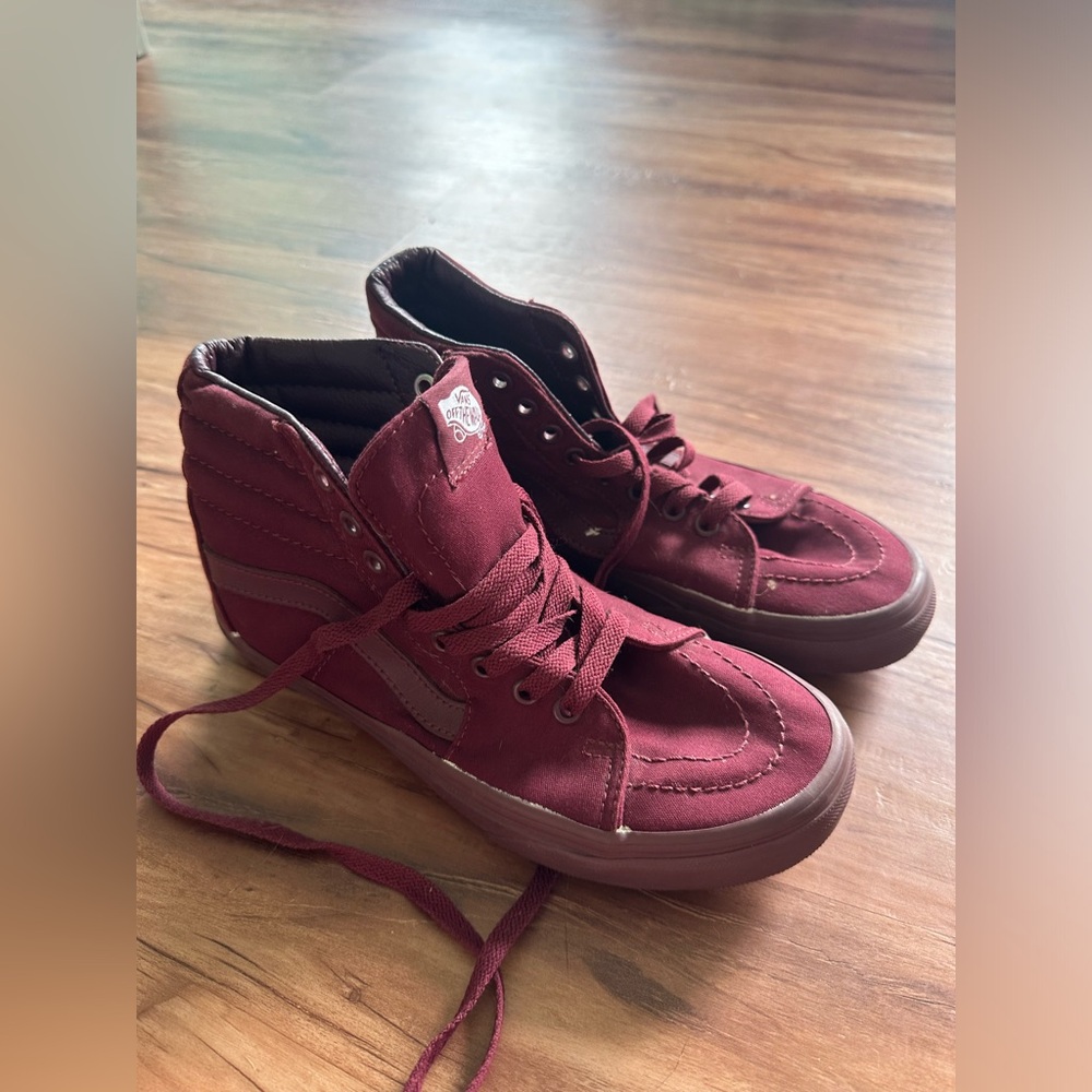 Vans High Tops 7.5